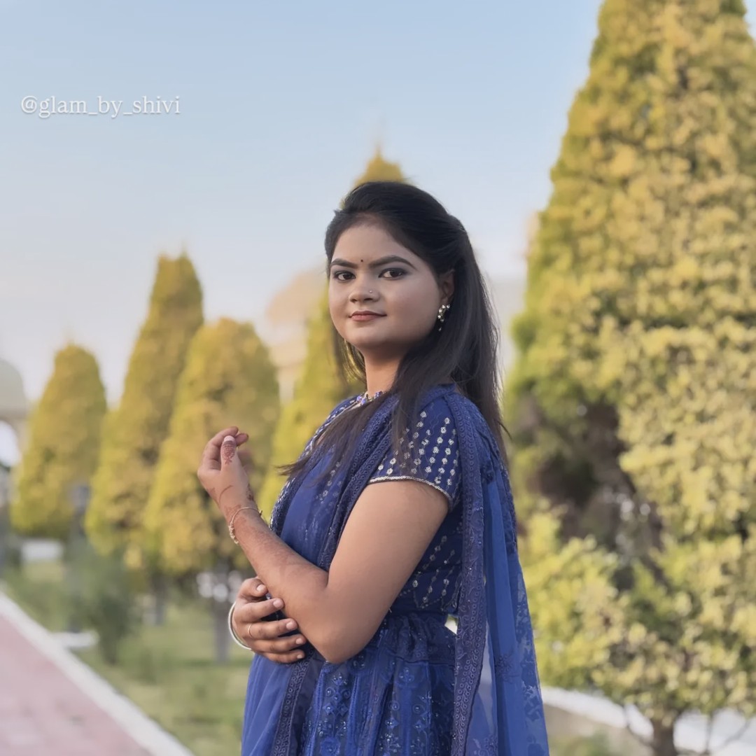 Outdoor Heritage Photoshoot Look