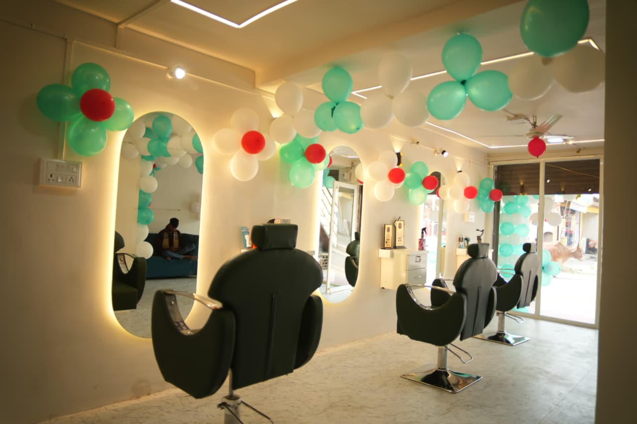 Shri Balaji Salon Interior Luxury Ambience